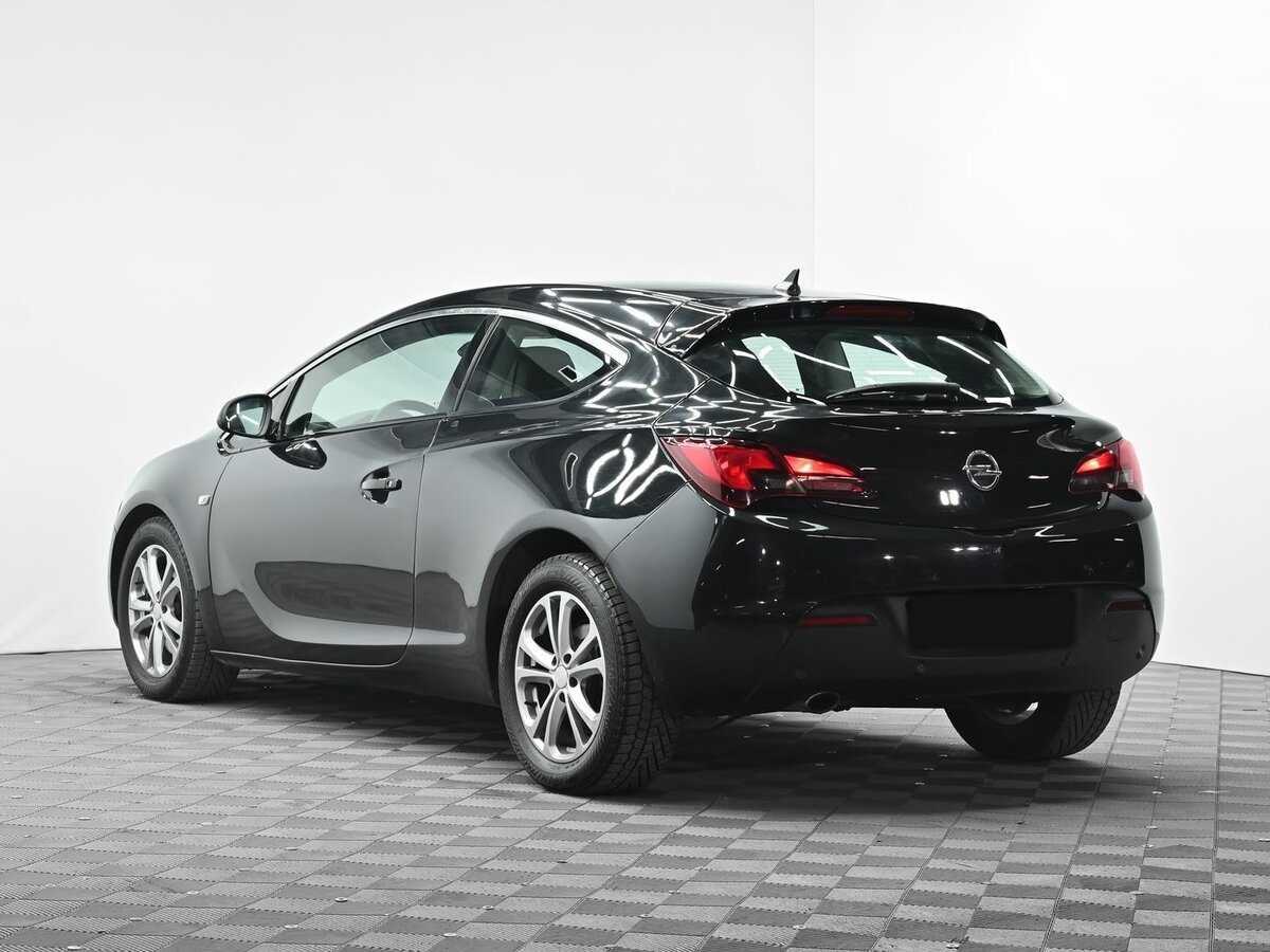 Opel Astra GTC, 2012 - фото №3