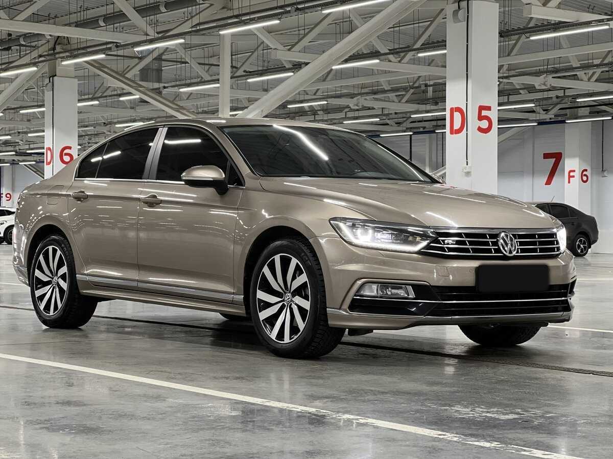 Volkswagen Passat, 2016 - фото №3