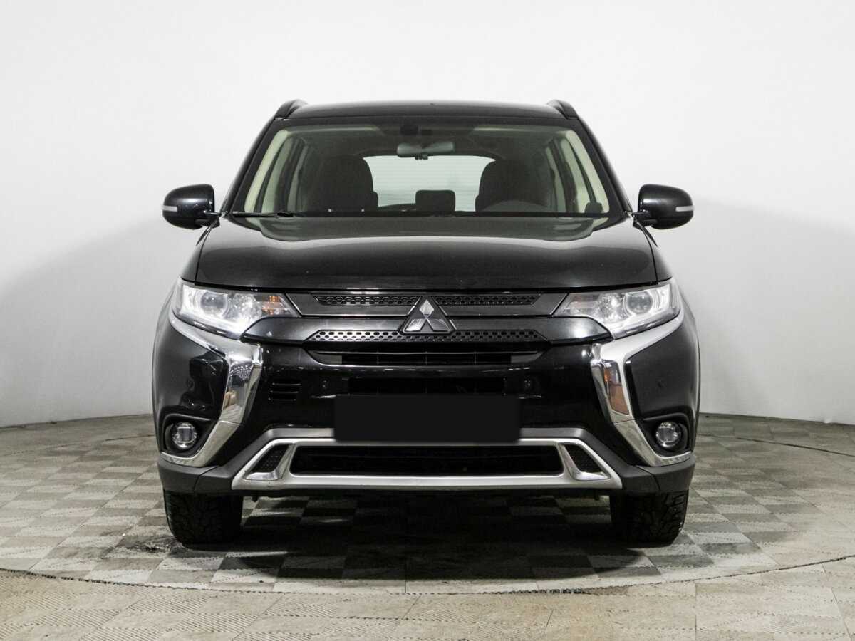 Mitsubishi Outlander, 2021 - фото №2