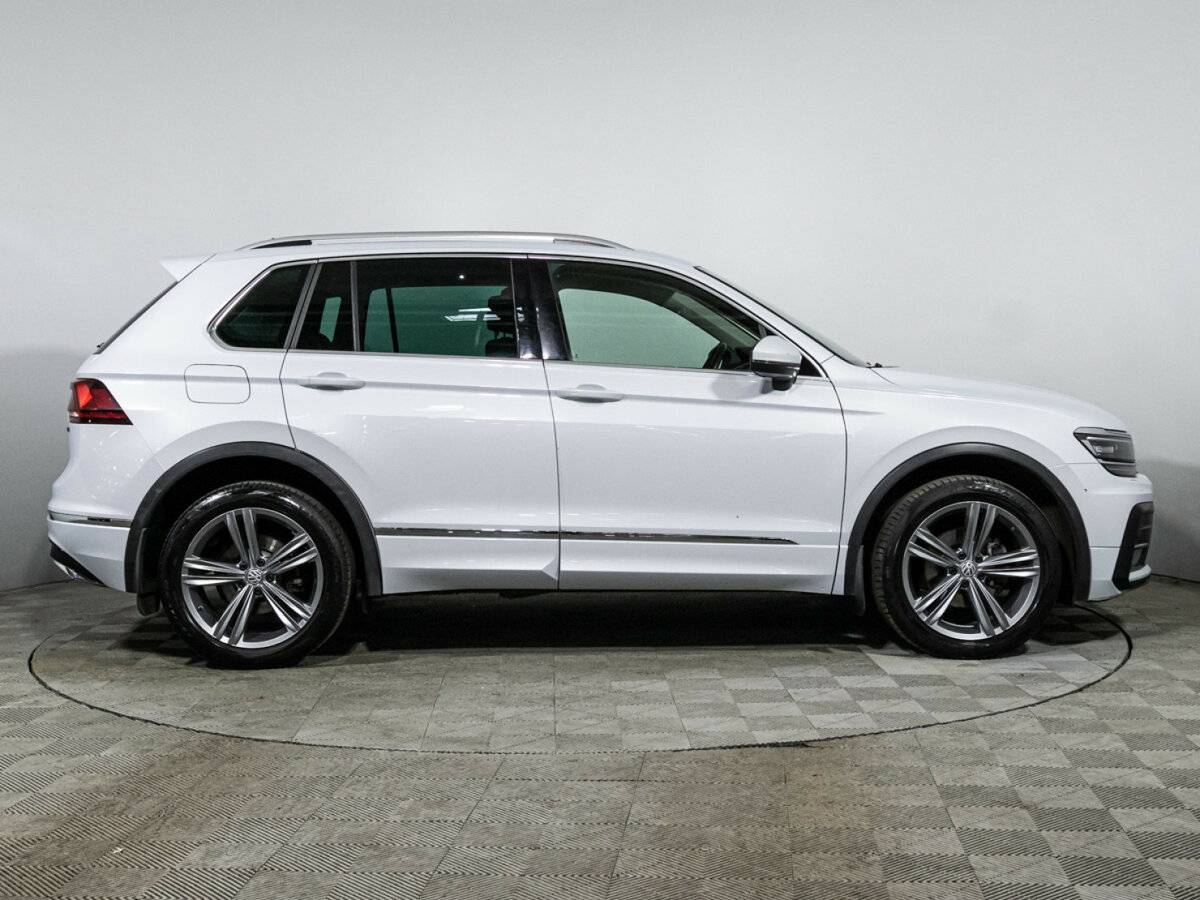 Volkswagen Tiguan, 2019 - фото №4
