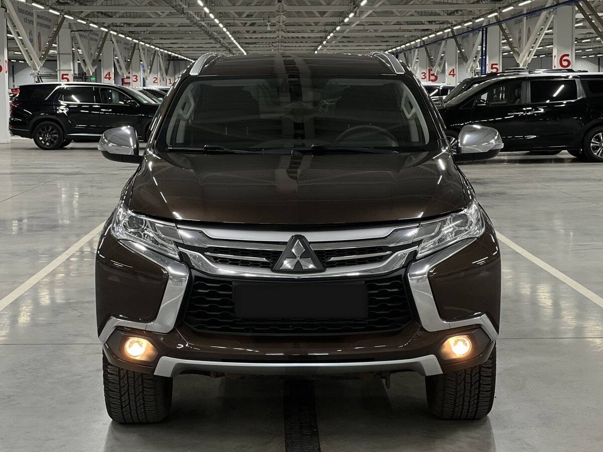 Mitsubishi Pajero Sport, 2018 - фото №2