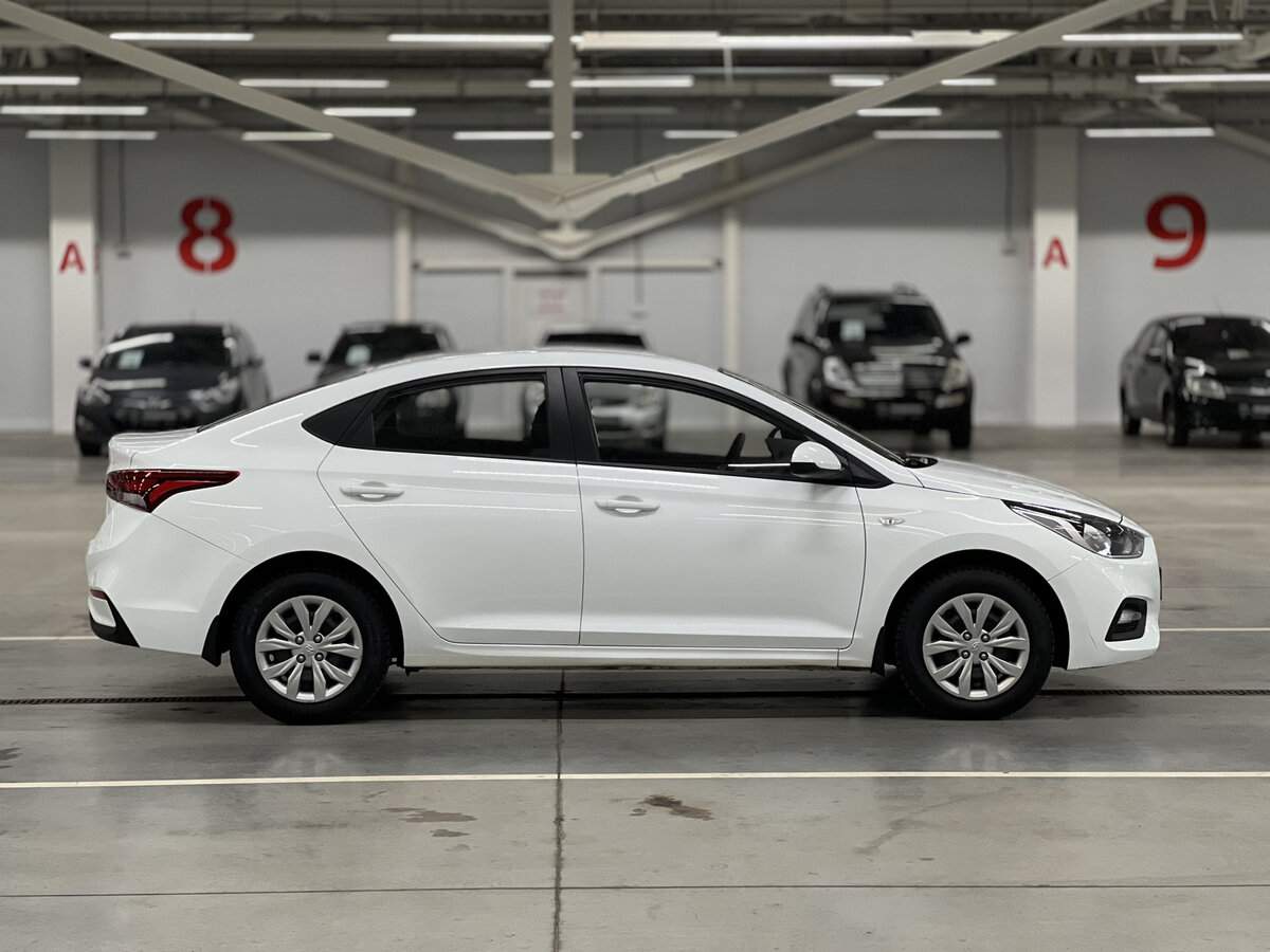 Hyundai Solaris, 2019 - фото №4