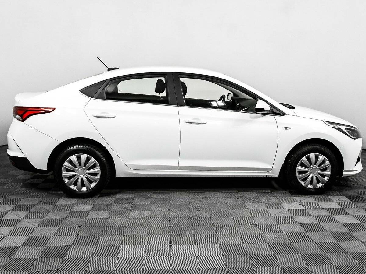 Hyundai Solaris, 2020 - фото №4