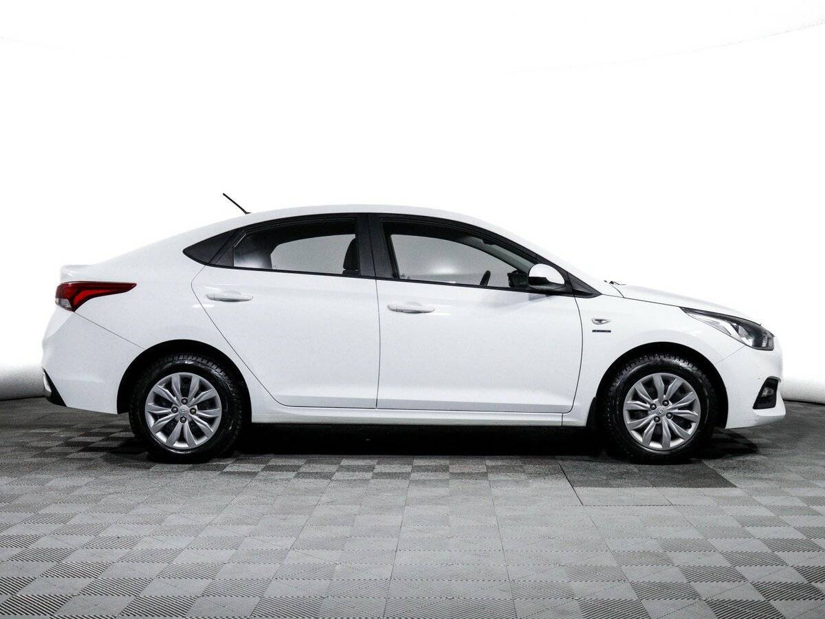 Hyundai Solaris, 2019 - фото №4