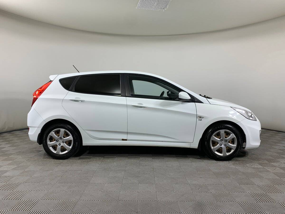 Hyundai Solaris, 2013 - фото №4