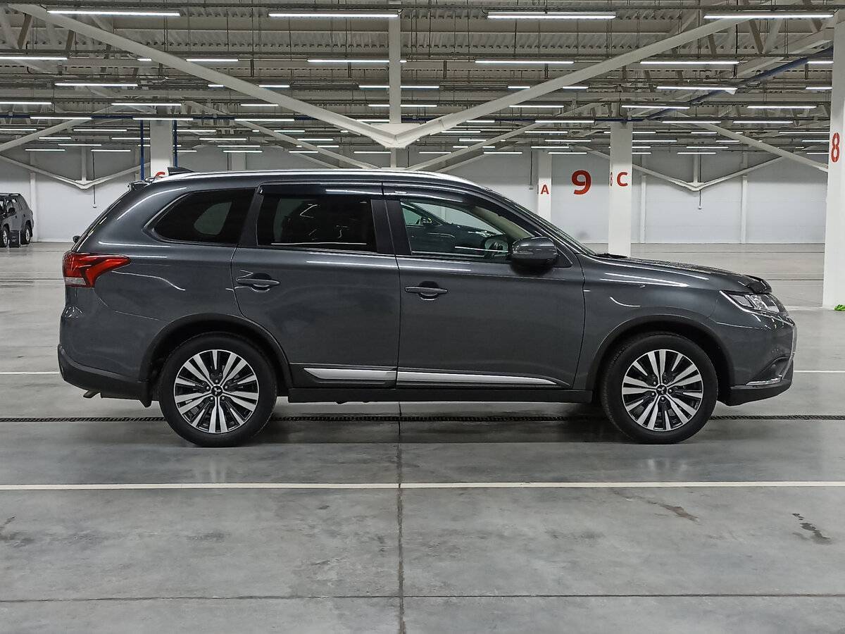 Mitsubishi Outlander, 2020 - фото №4