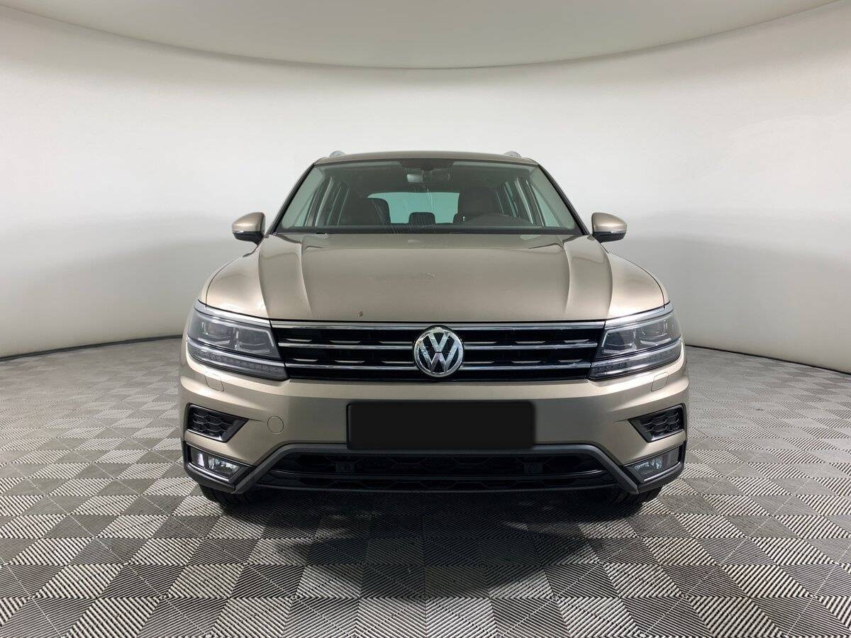 Volkswagen Tiguan, 2018 - фото №2