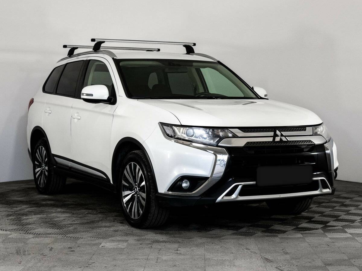 Mitsubishi Outlander, 2019 - фото №3