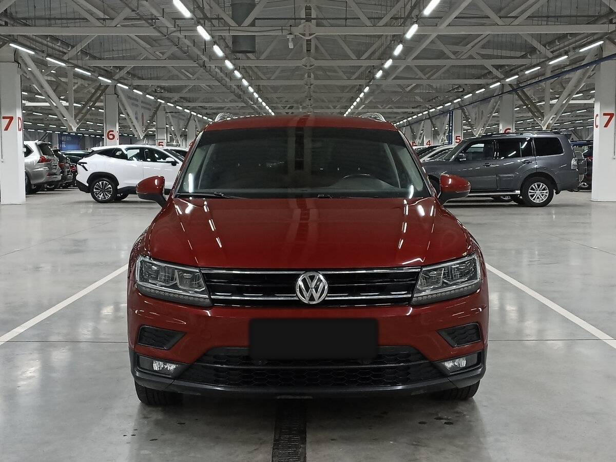 Volkswagen Tiguan, 2018 - фото №2