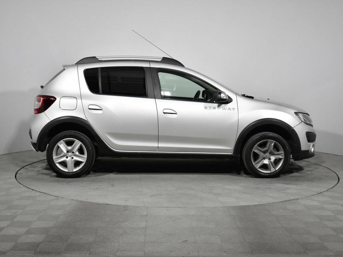Renault Sandero Stepway, 2017 - фото №2