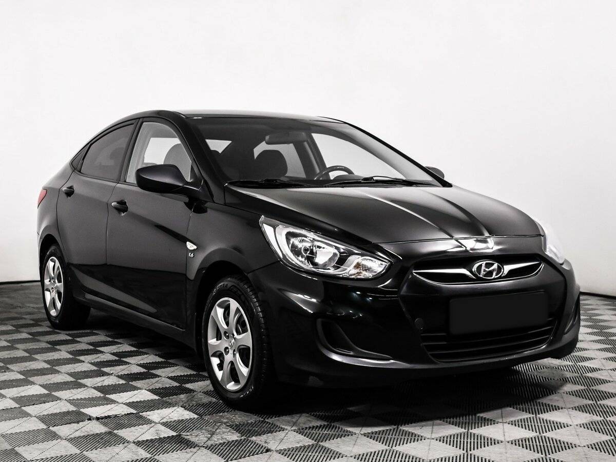 Hyundai Solaris, 2012 - фото №3