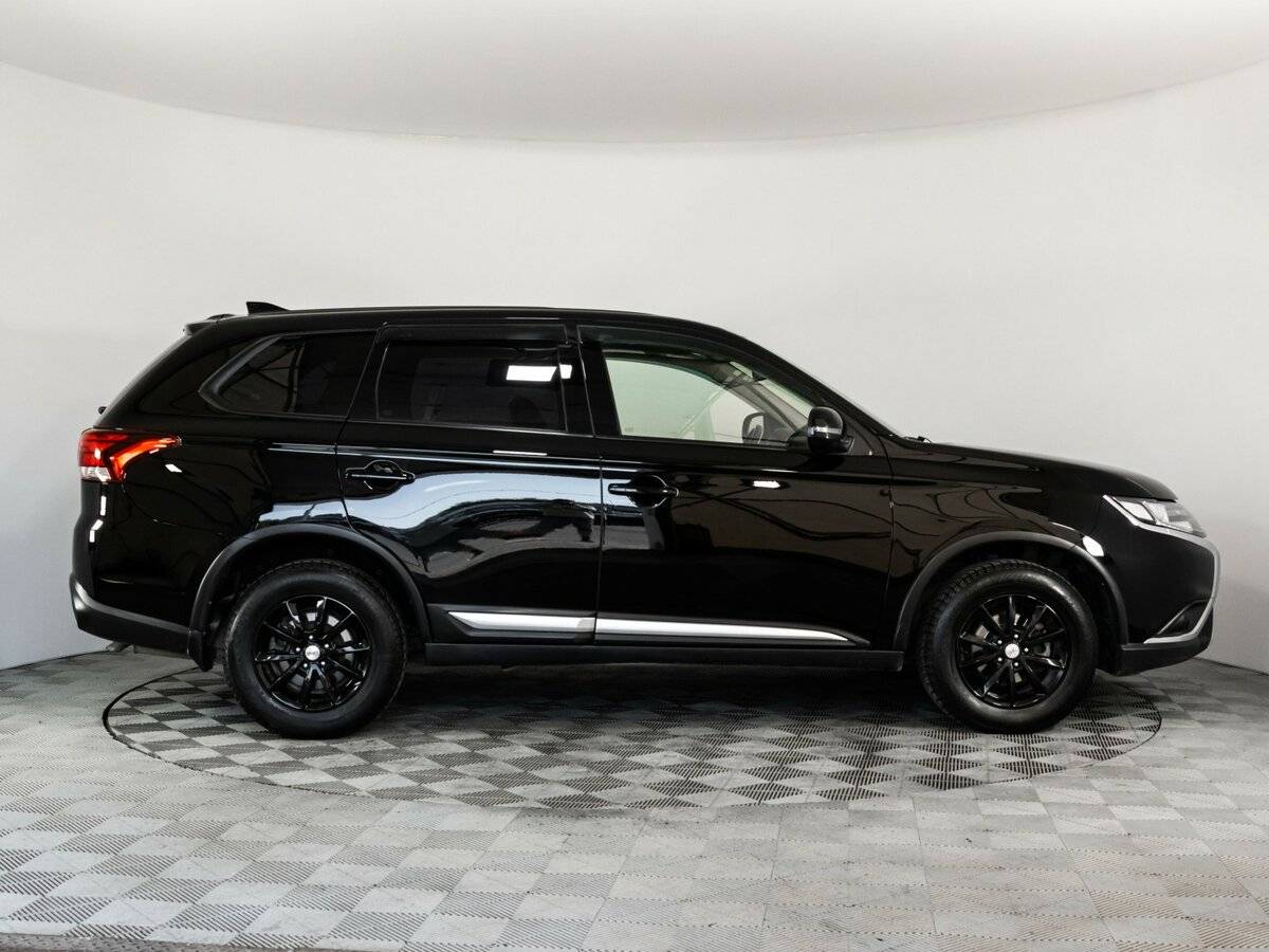 Mitsubishi Outlander, 2020 - фото №4