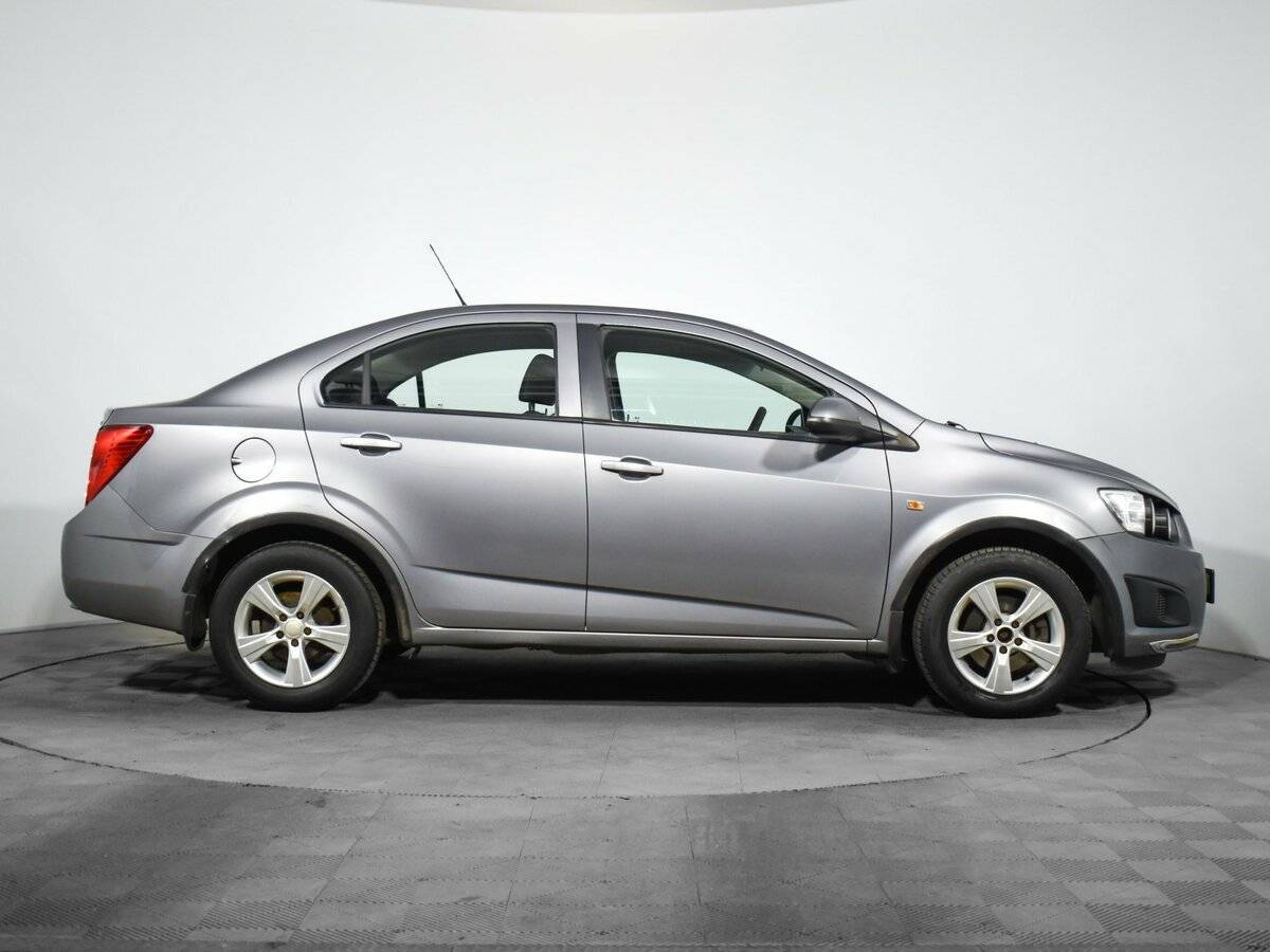 Chevrolet Aveo, 2012 - фото №4