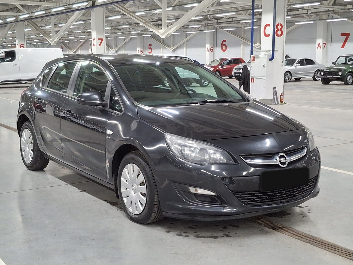 Opel Astra J Рестайлинг, 2013 - фото №3