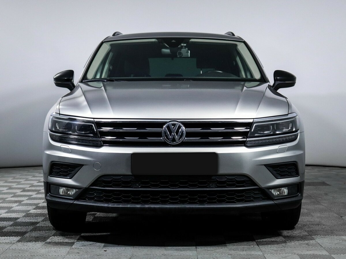 Volkswagen Tiguan II, 2020 - фото №2