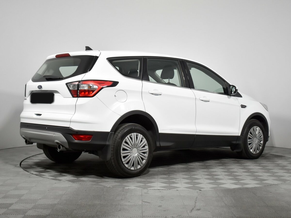 Ford Kuga II Рестайлинг, 2019 - фото №4