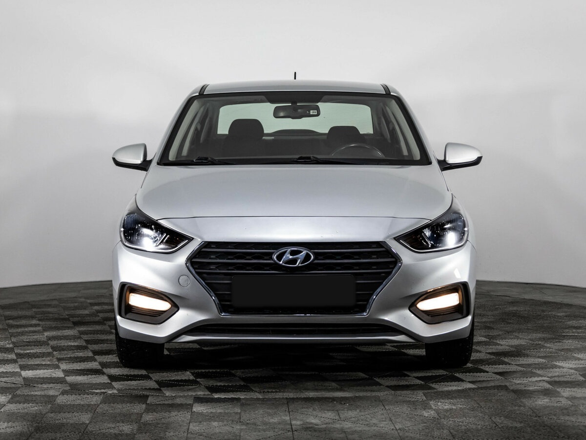Hyundai Solaris II, 2018 - фото №2