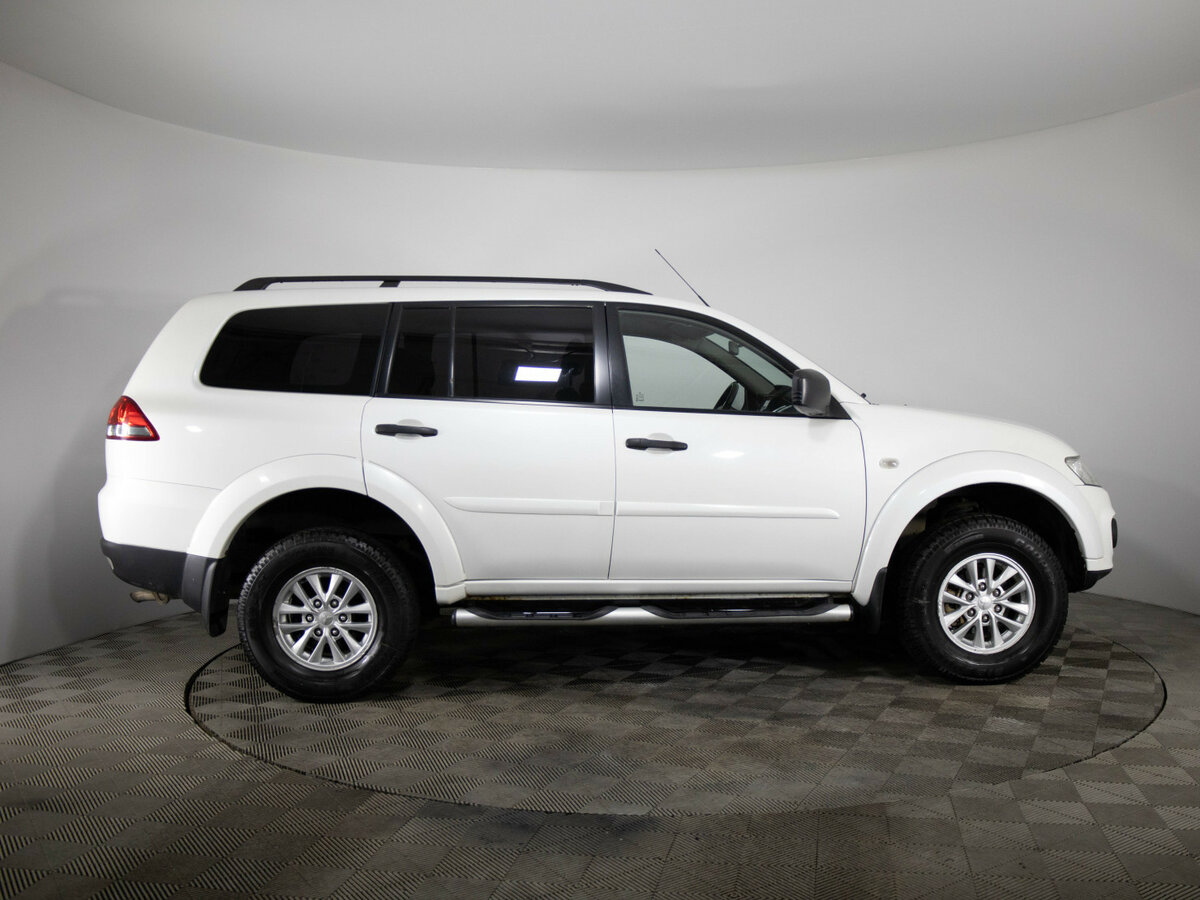 Mitsubishi Pajero Sport II Рестайлинг, 2014 - фото №4