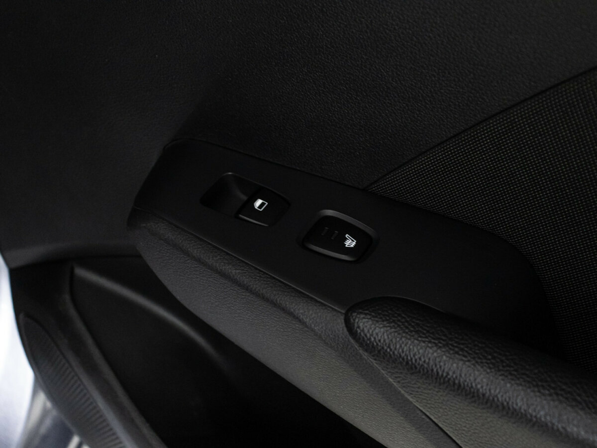 Hyundai Solaris II, 2018 - фото №4