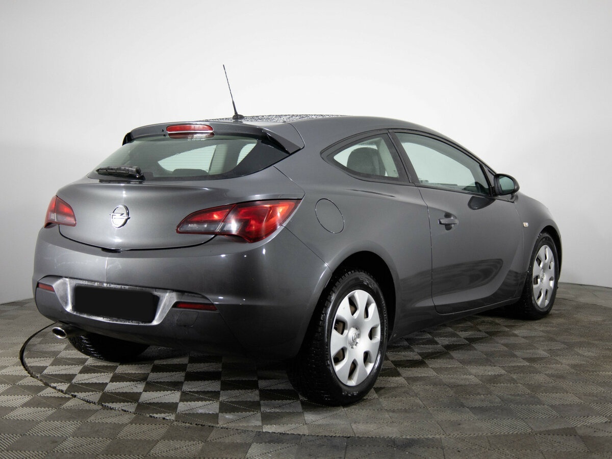 Opel Astra GTC J Рестайлинг, 2012 - фото №4