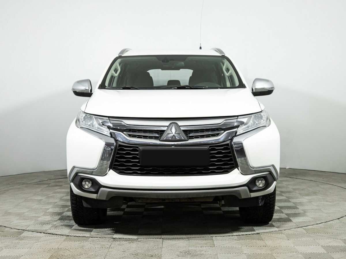 Mitsubishi Pajero Sport III, 2018 - фото №2