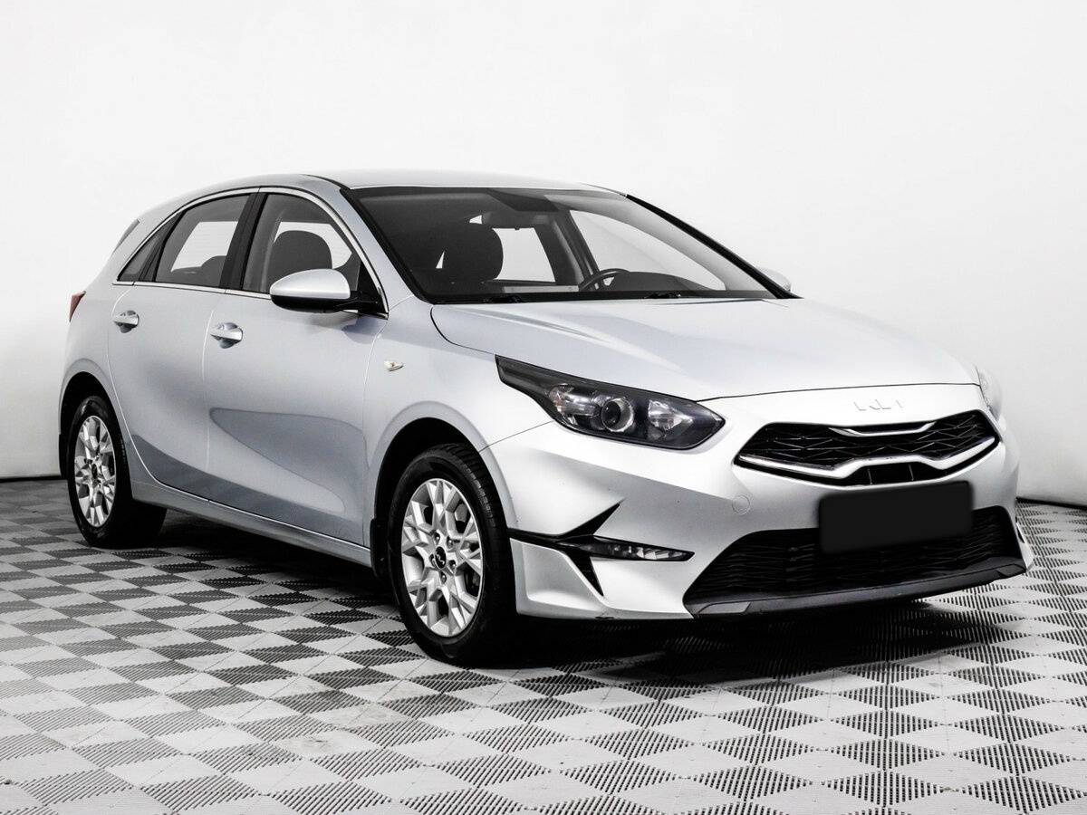 Kia Ceed III Рестайлинг, 2022 - фото №3