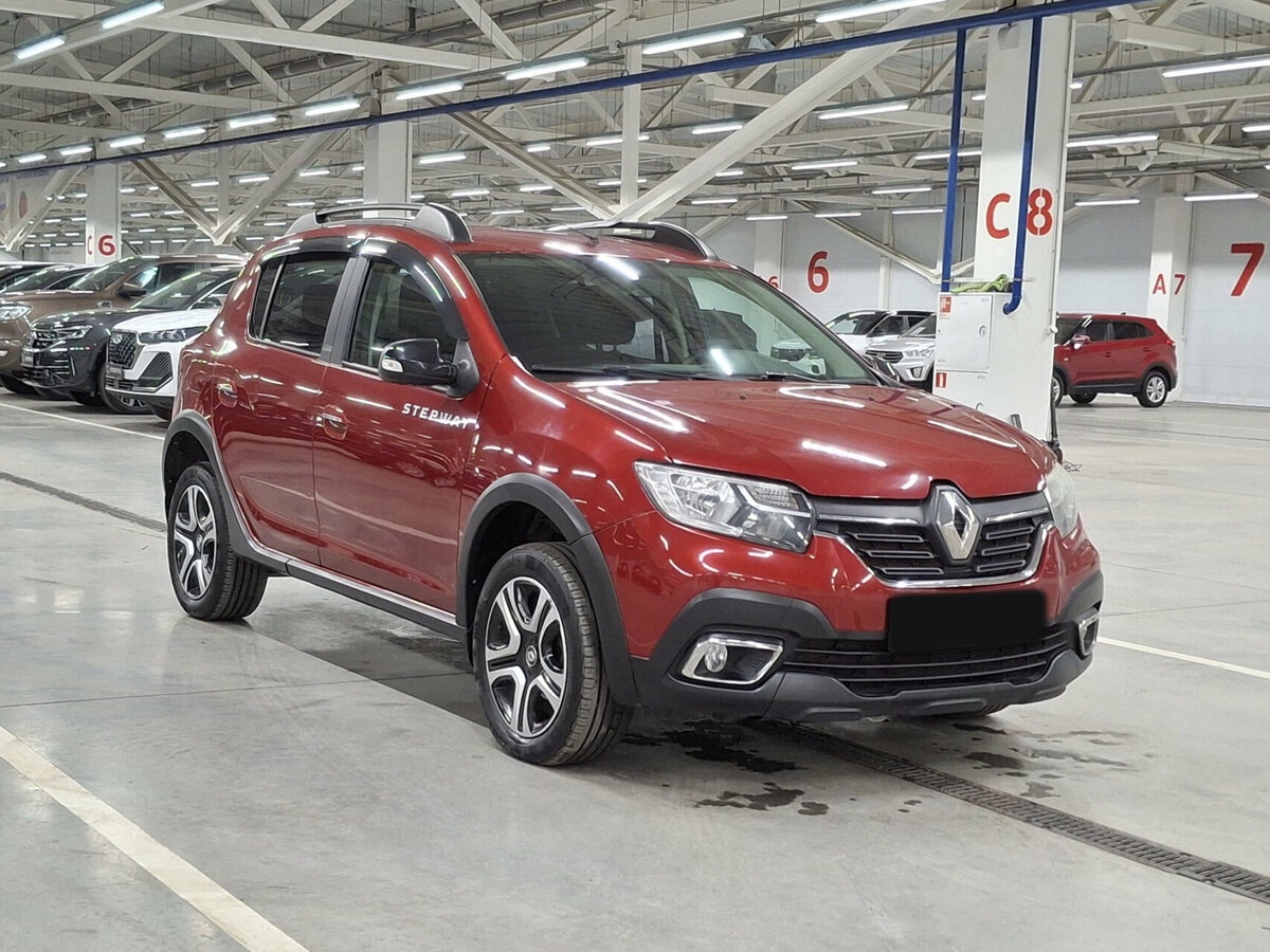 Renault Sandero Stepway II Рестайлинг, 2018 - фото №3