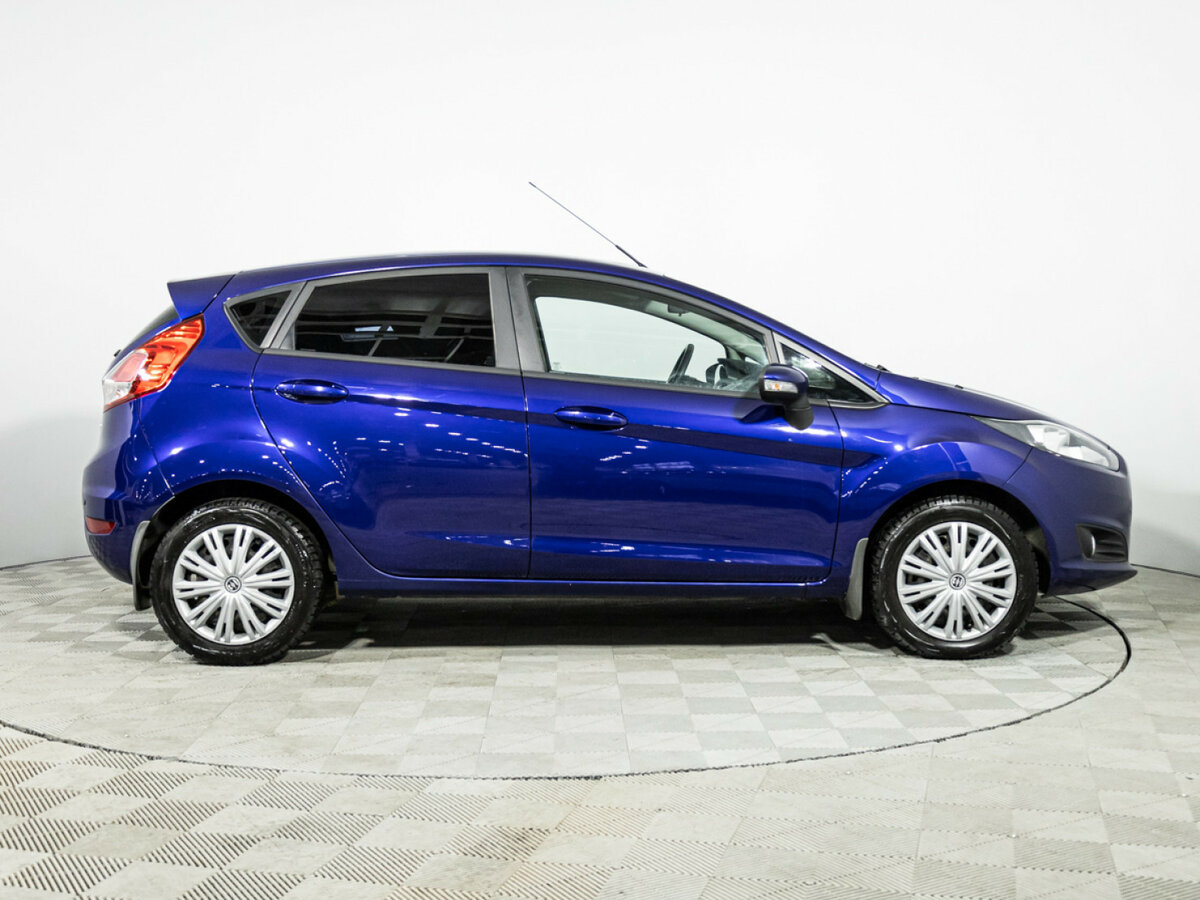 Ford Fiesta Mk6 Рестайлинг, 2016 - фото №4