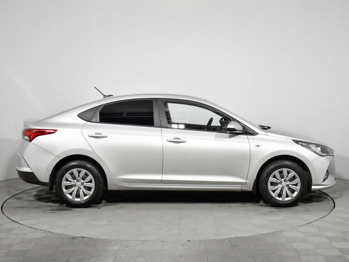 Hyundai Solaris II Рестайлинг, 2020 - фото №4