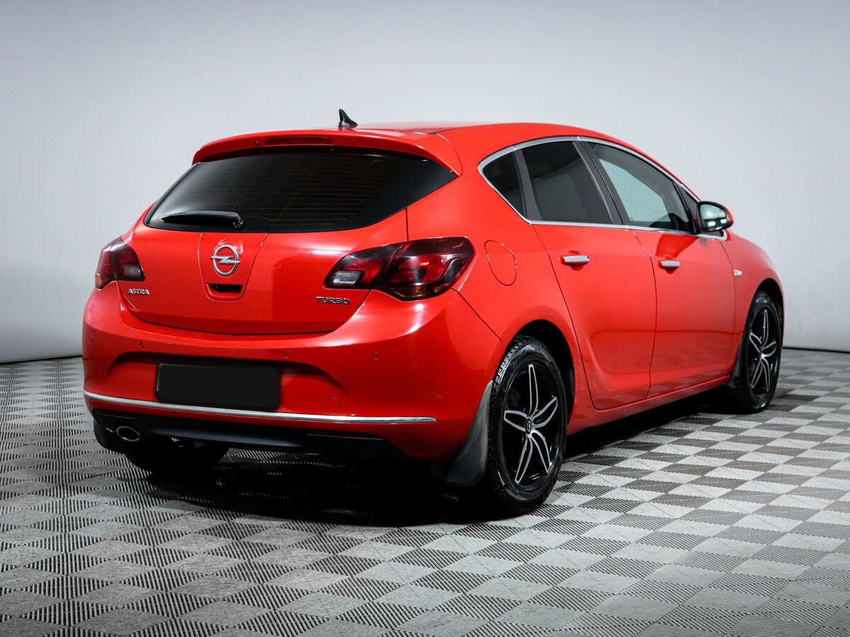 Opel Astra J Рестайлинг, 2013 - фото №4