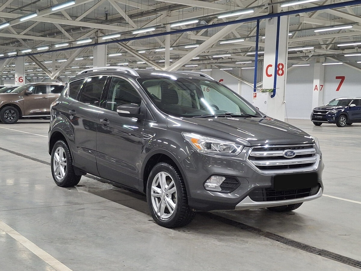 Ford Kuga II Рестайлинг, 2016 - фото №3