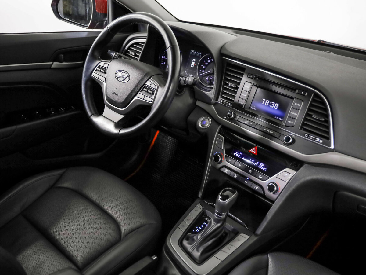 Hyundai Elantra VI (AD), 2016 - фото №4