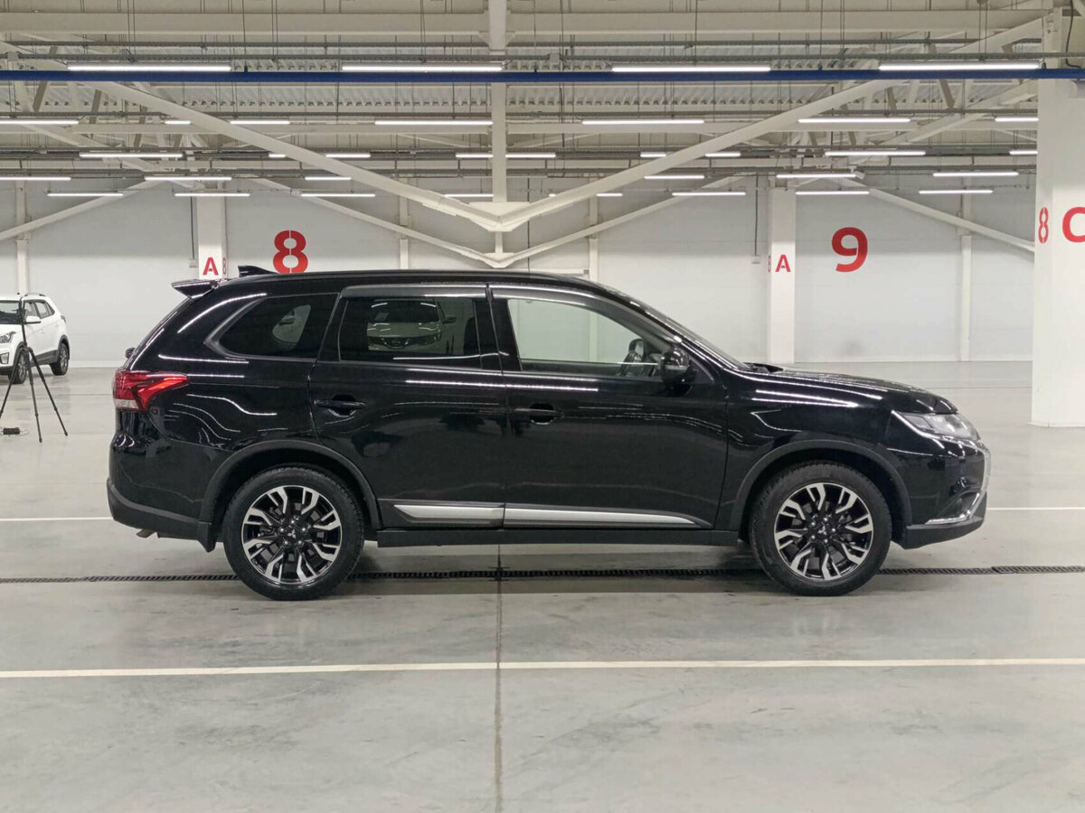 Mitsubishi Outlander III Рестайлинг 3, 2021 - фото №4