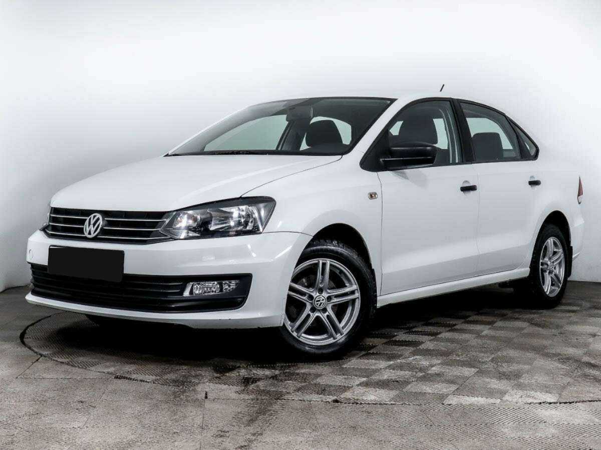 Volkswagen Polo, 2015 - фото №1