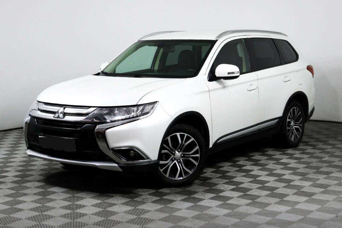 Mitsubishi Outlander, 2018 - фото №1