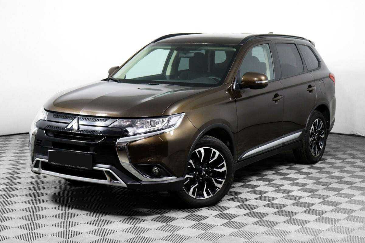 Mitsubishi Outlander, 2022 - фото №1