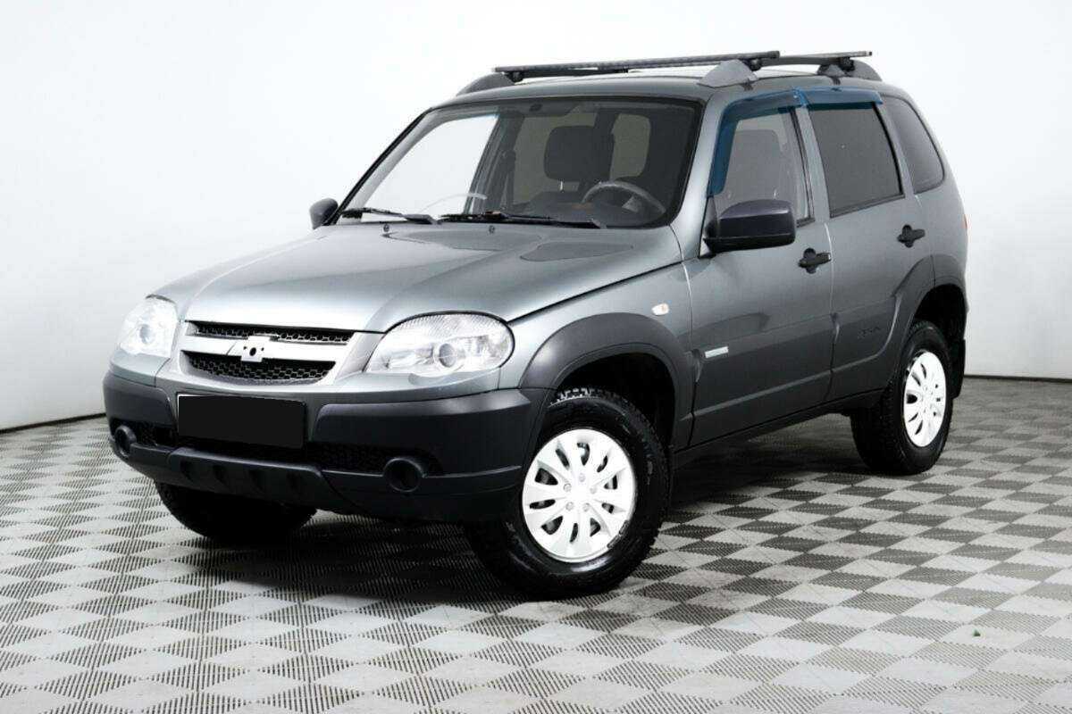 Chevrolet Niva, 2014 - фото №1