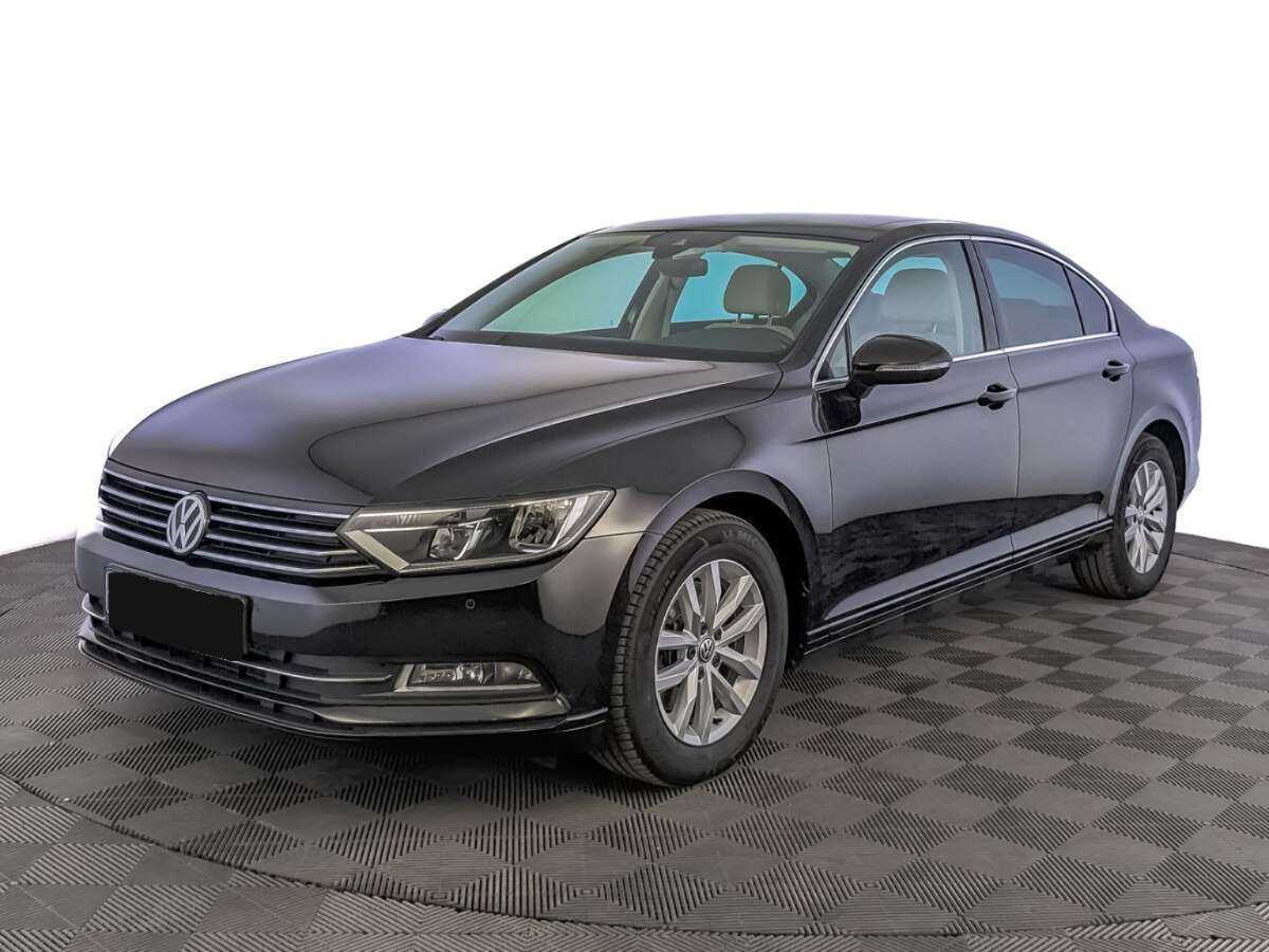 Volkswagen Passat, 2018 - фото №1
