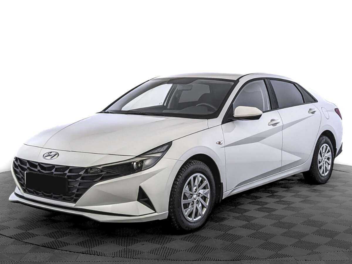 Hyundai Elantra, 2022 - фото №1