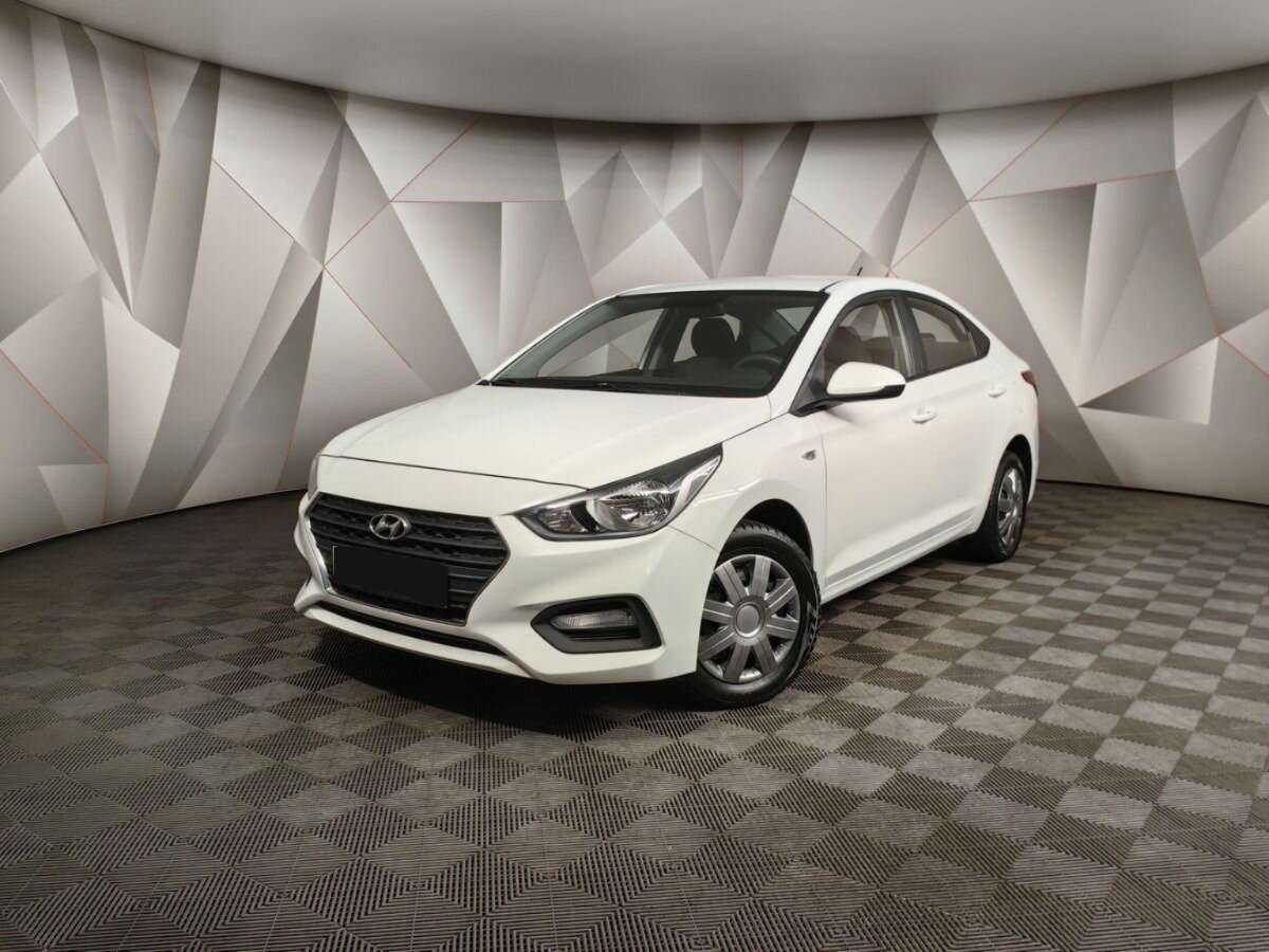 Hyundai Solaris, 2019 - фото №1