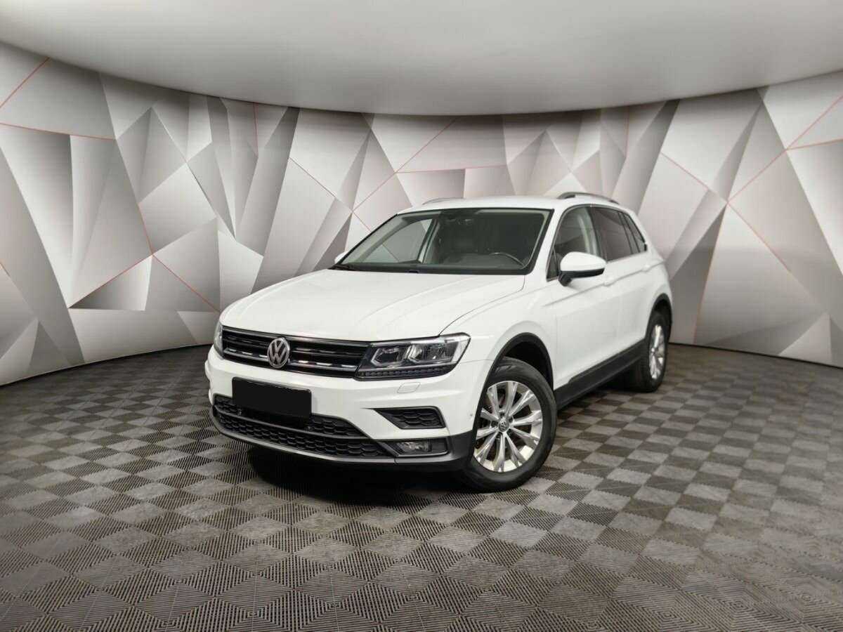 Volkswagen Tiguan, 2018 - фото №1