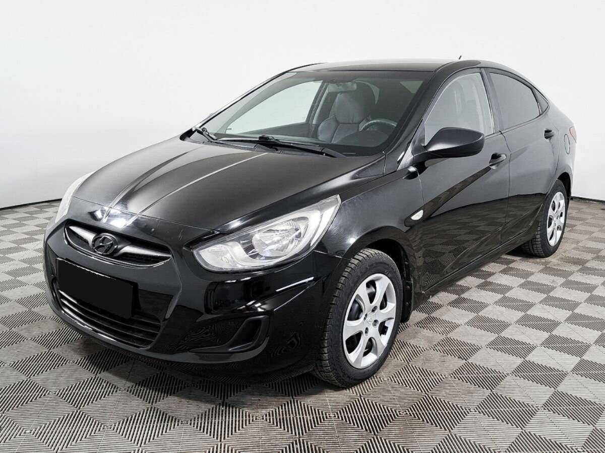 Hyundai Solaris, 2012 - фото №1