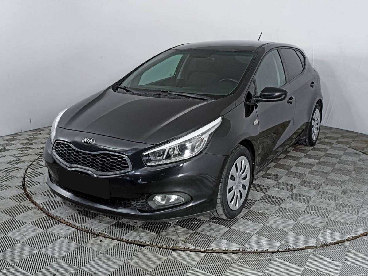Kia Ceed, 2012 - фото №1