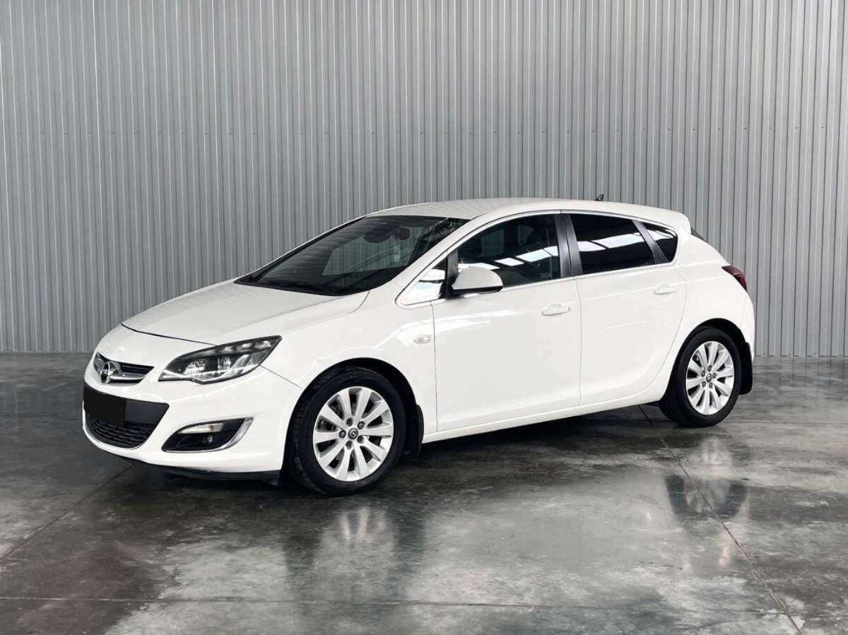Opel Astra, 2014 - фото №1