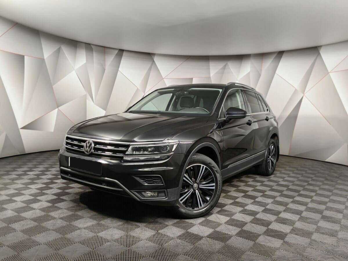 Volkswagen Tiguan, 2018 - фото №1