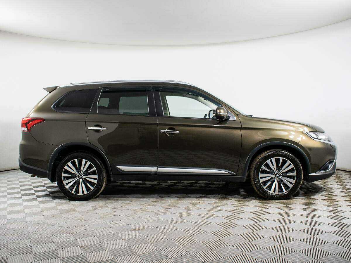 Mitsubishi Outlander, 2018