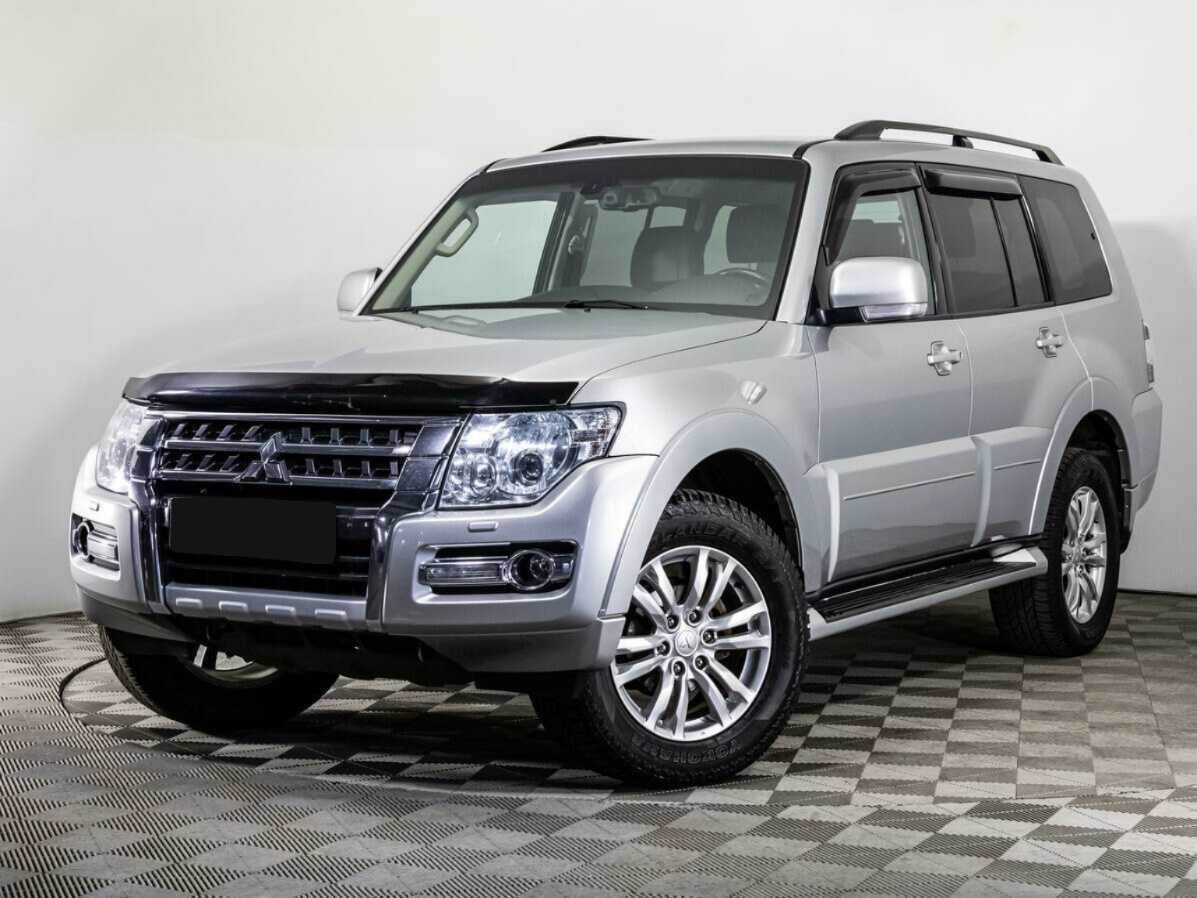 Mitsubishi Pajero, 2017 - фото №1