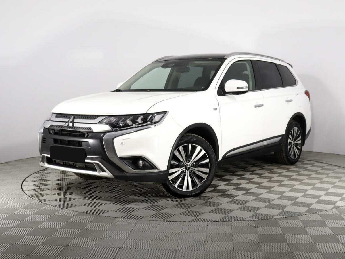 Mitsubishi Outlander, 2019 - фото №1