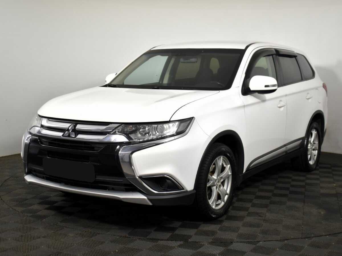 Mitsubishi Outlander, 2017 - фото №1