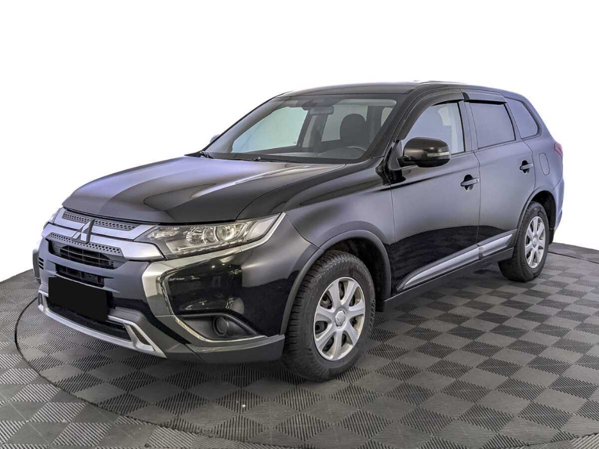 Mitsubishi Outlander, 2018 - фото №1